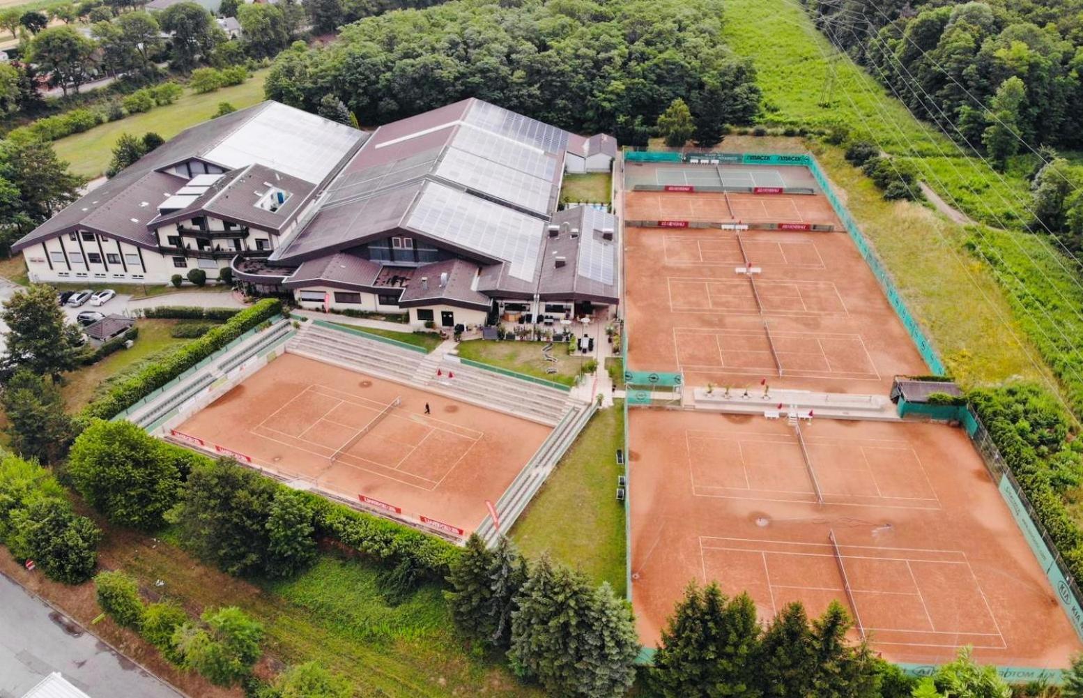 Tennis- Und Freizeitzentrum Neudoerfl Neudorfl Esterno foto