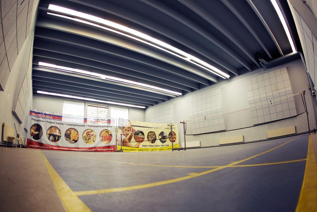 Tennis- Und Freizeitzentrum Neudoerfl Neudorfl Esterno foto