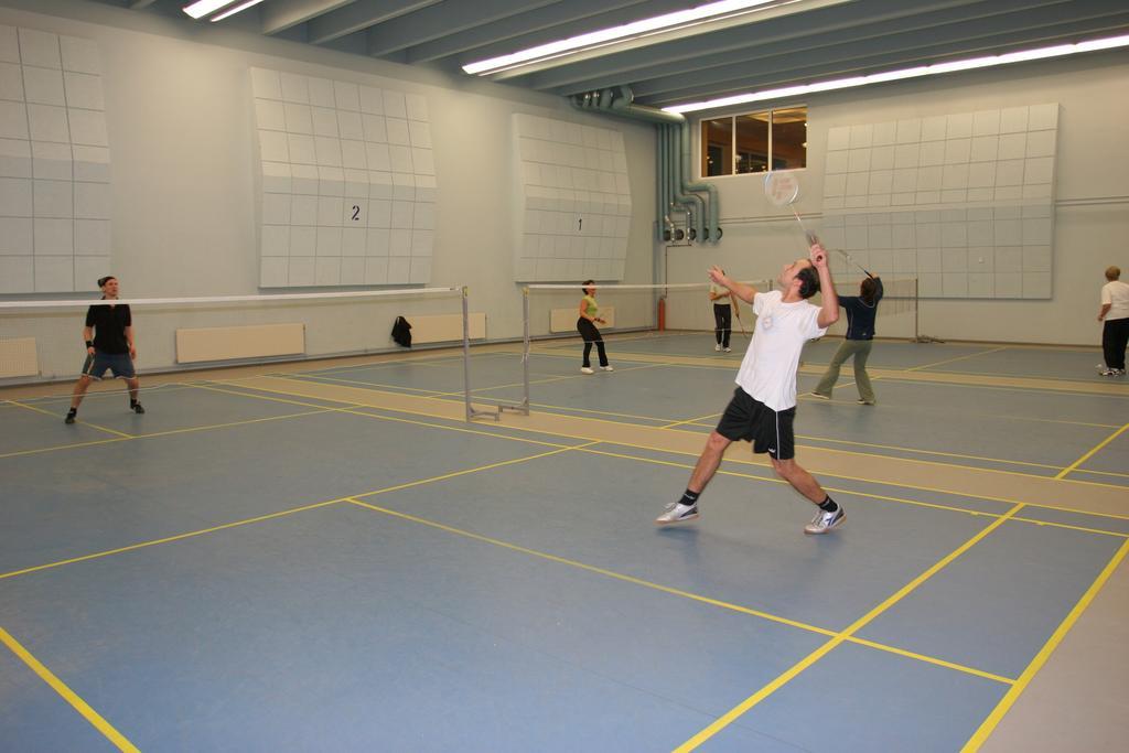 Tennis- Und Freizeitzentrum Neudoerfl Neudorfl Esterno foto